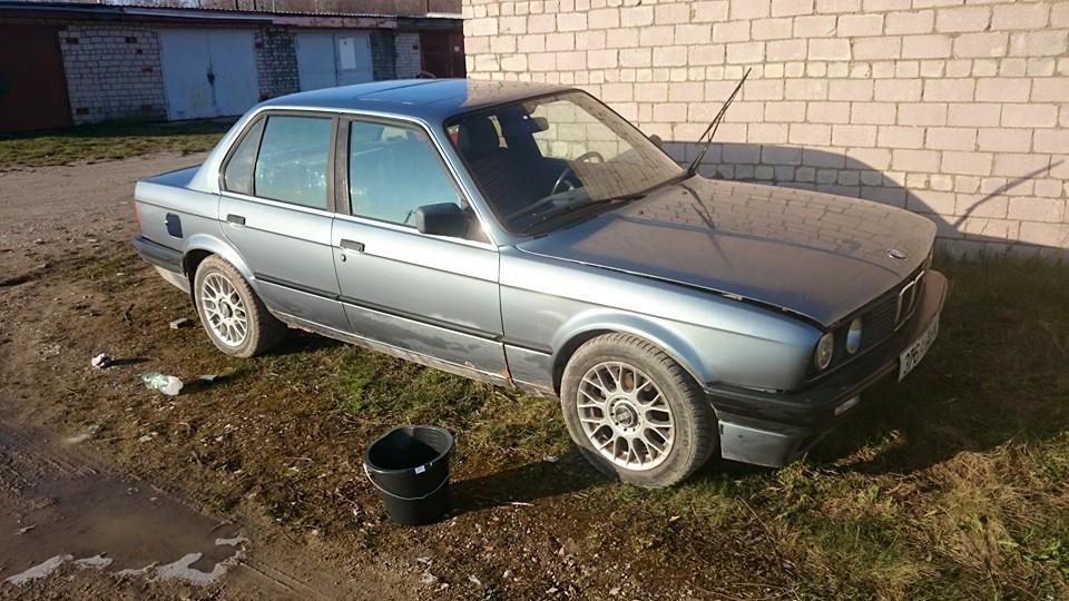 bmw e30.jpg